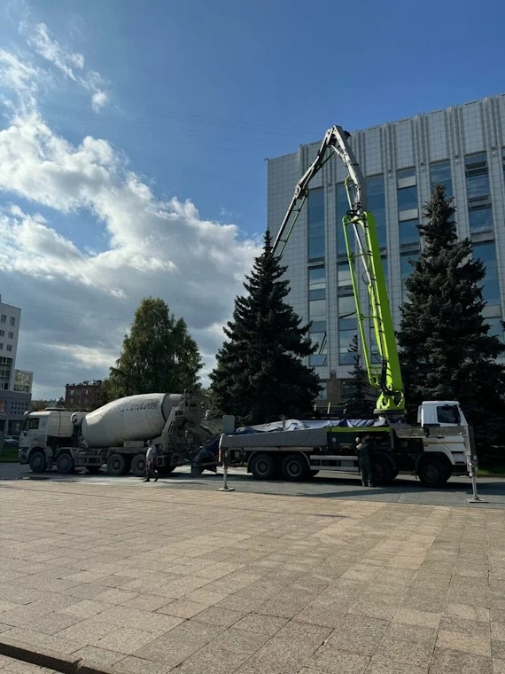 Заливка бетонных дорожек
